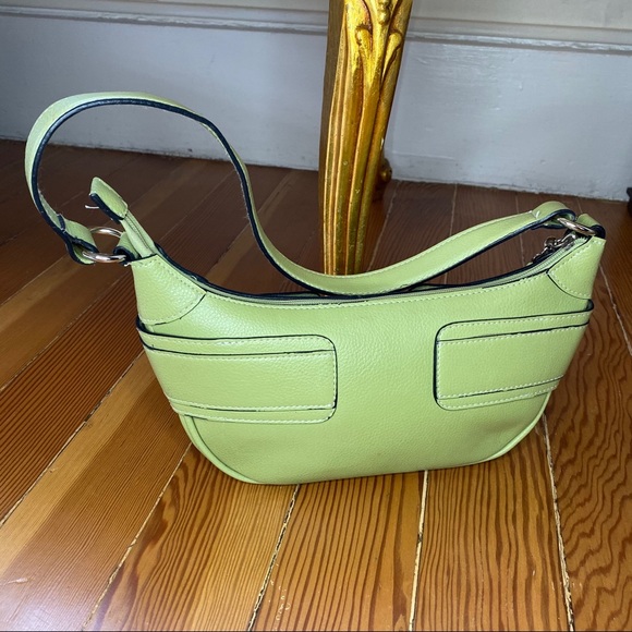 Super Cute Green Shoulder Bag - Picture 2 of 5